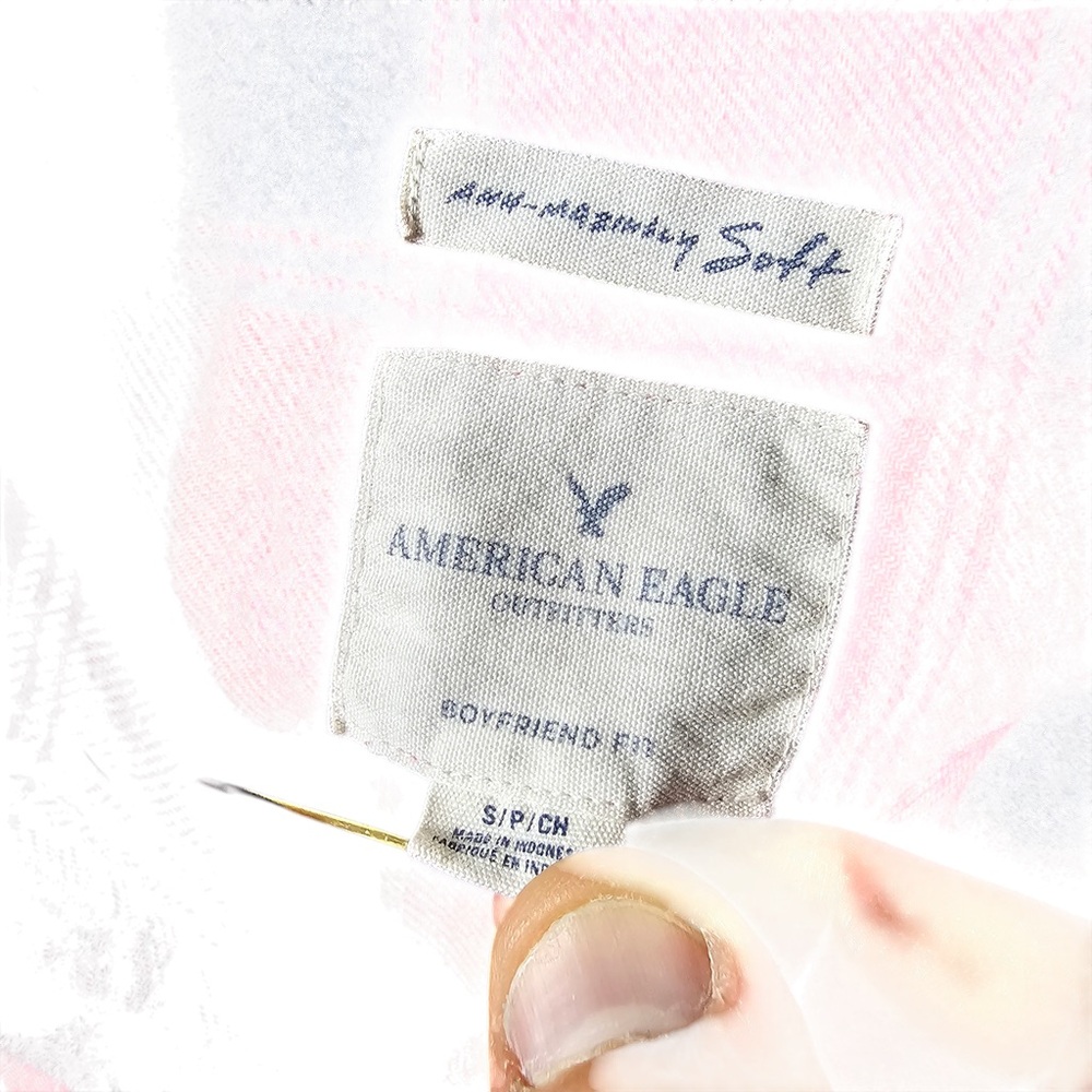 American Eagle Boyfriend Small Red Gray Flannel Button Down Long Sleeve Shirt - Picture 4 of 5